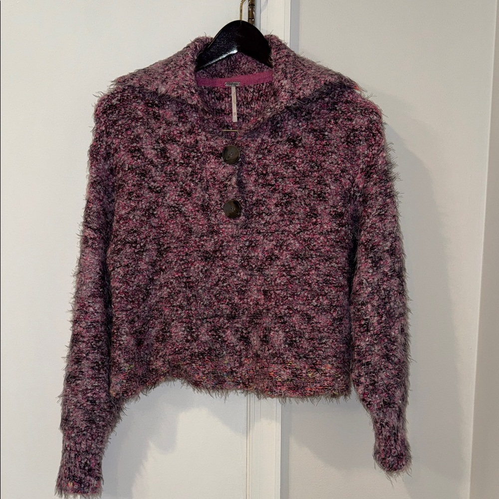 Free People stellar chunky knit pink, black cozy sweater (XS) button turtleneck